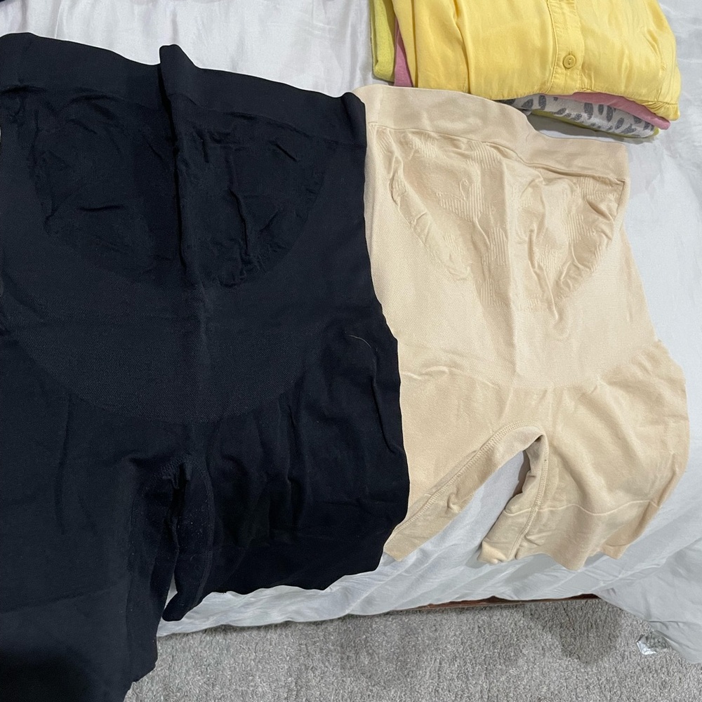 9pc maternity bundle - Picture 10 of 16
